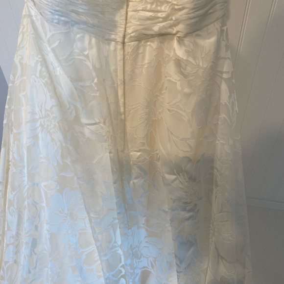 Wedding Gown, 14W David’s Bridal, Ivory - Picture 5 of 6